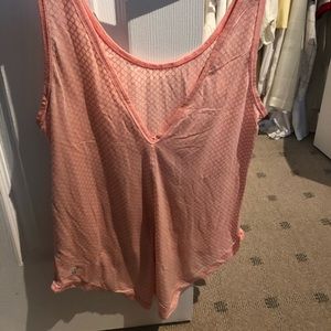 Lululemon scallop back tank